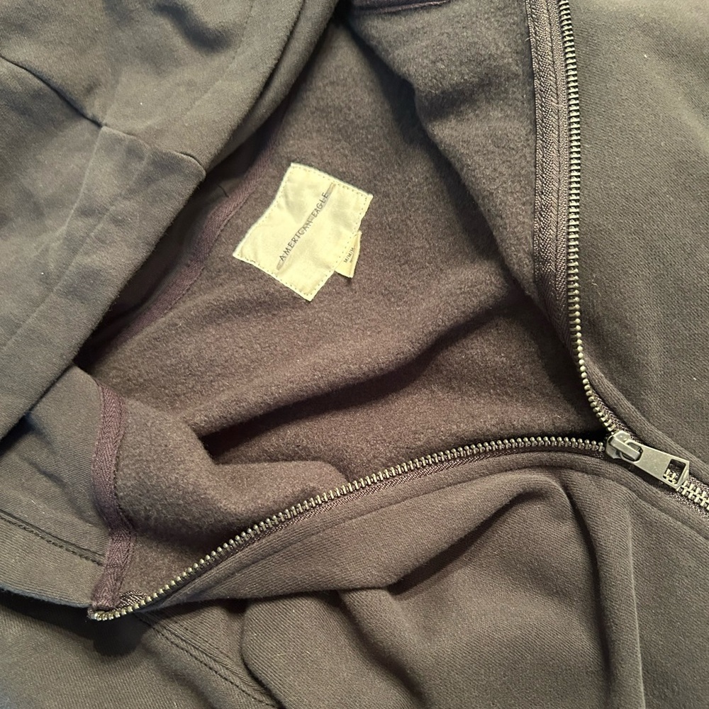 American Eagle zip-up